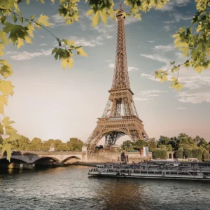 ECO EUROPA MÁGICA PARÍS CON AIR EUROPA: 16 DÍAS - 15 NOCHES